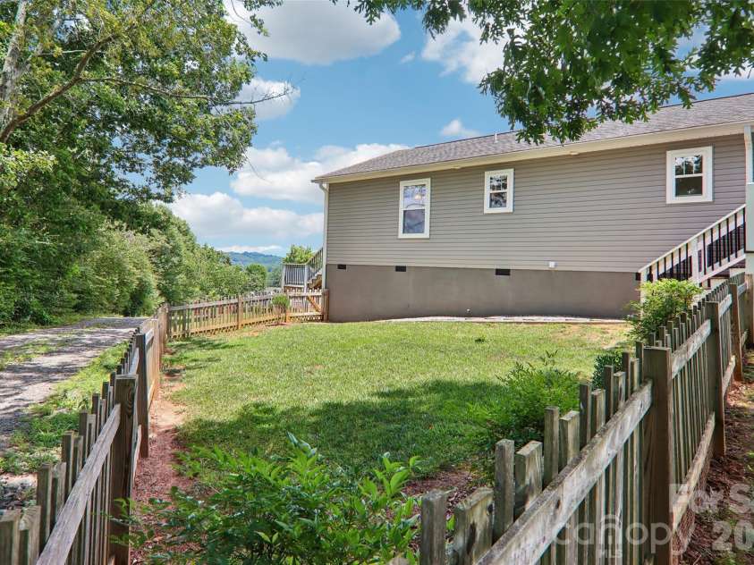 196 Tipton Hill Road, Leicester, NC 28748.  MLS# CAR4402403, YatesRealty ID 37377. 