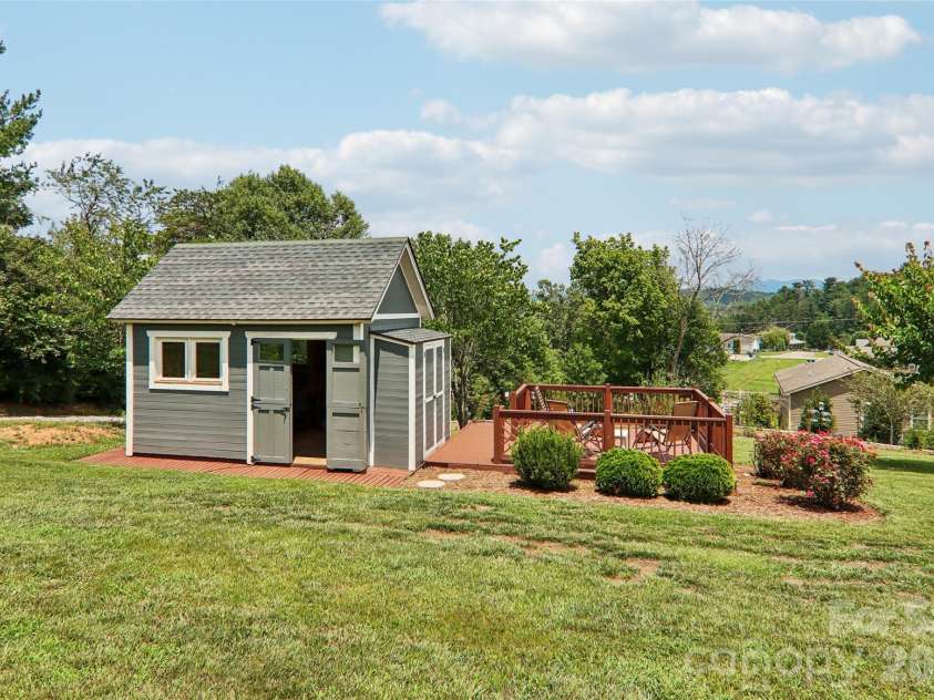196 Tipton Hill Road, Leicester, NC 28748.  MLS# CAR4402403, YatesRealty ID 37377. 