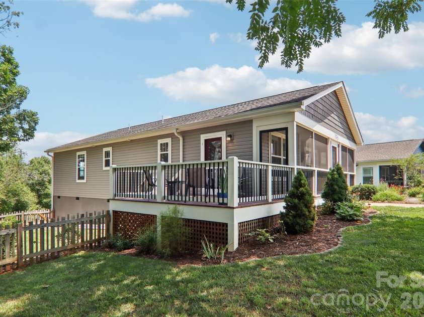 196 Tipton Hill Road, Leicester, NC 28748.  MLS# CAR4402403, YatesRealty ID 37377. 