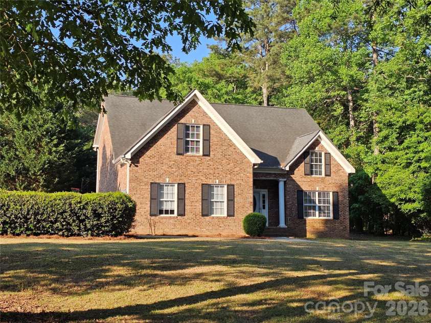 2843 Lakeshore Drive, Chester, SC 29706.  MLS# CAR4372789, YatesRealty ID 37378. 