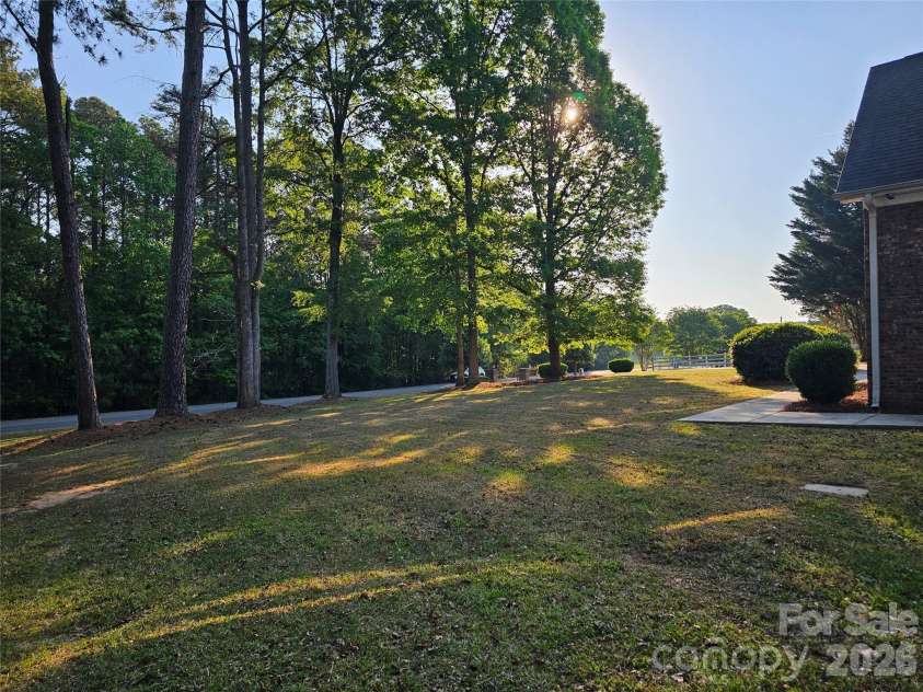 2843 Lakeshore Drive, Chester, SC 29706.  MLS# CAR4372789, YatesRealty ID 37378. 