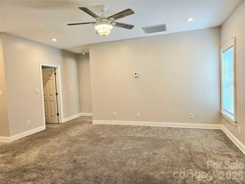 2843 Lakeshore Drive, Chester, SC 29706.  MLS# CAR4372789, YatesRealty ID 37378. 
