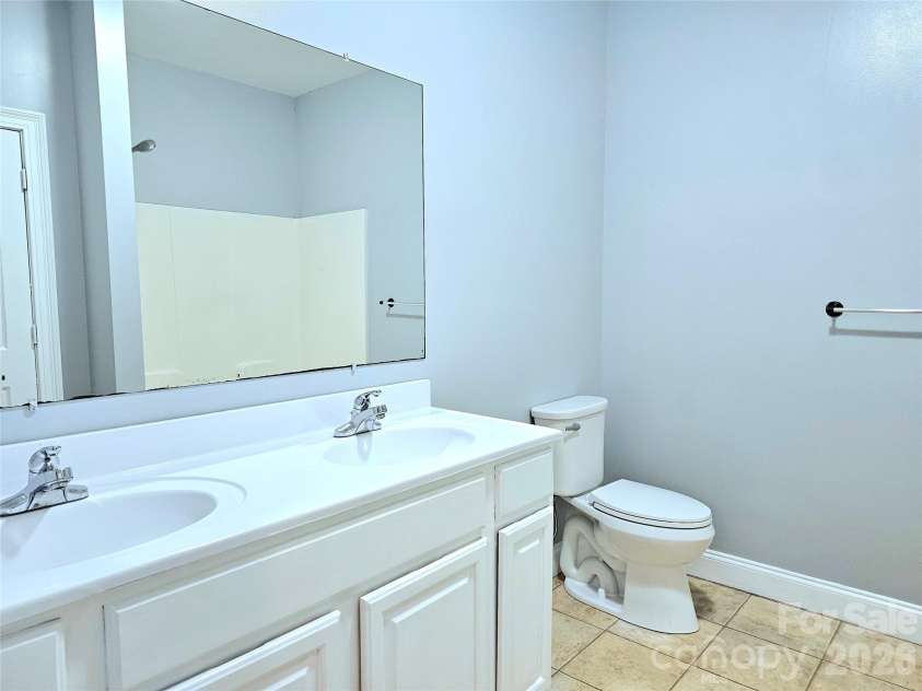 2843 Lakeshore Drive, Chester, SC 29706.  MLS# CAR4372789, YatesRealty ID 37378. 