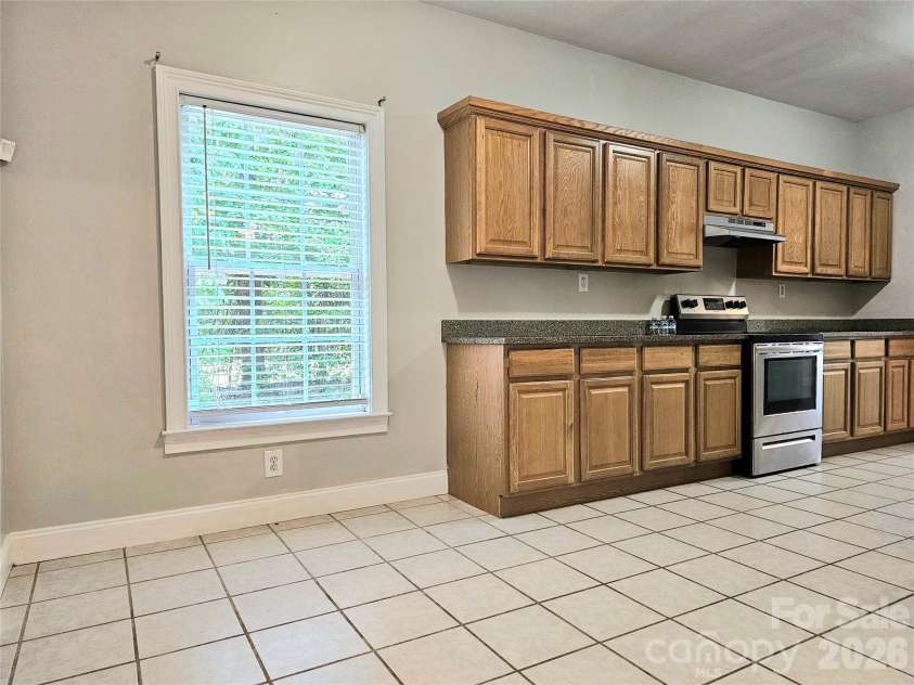 2843 Lakeshore Drive, Chester, SC 29706.  MLS# CAR4372789, YatesRealty ID 37378. 