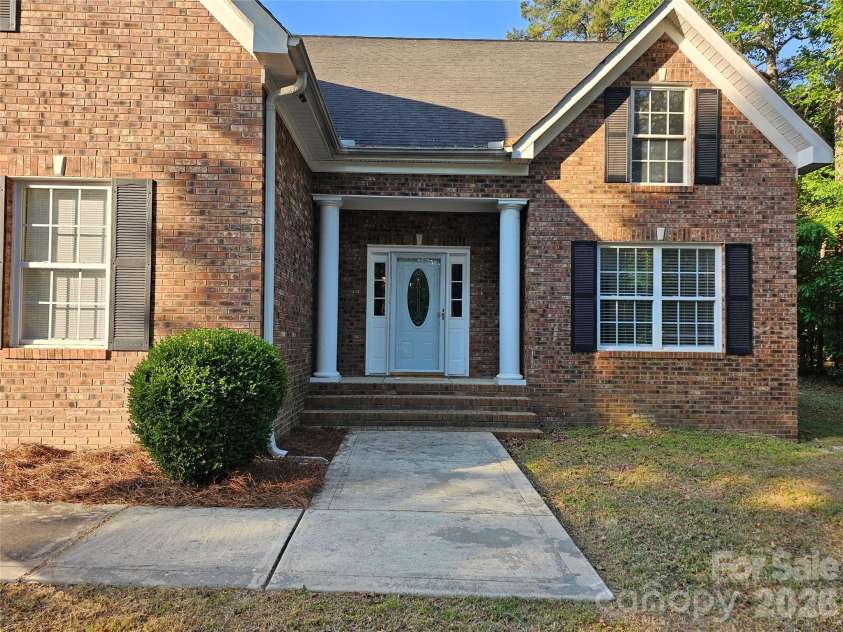 2843 Lakeshore Drive, Chester, SC 29706.  MLS# CAR4372789, YatesRealty ID 37378. 