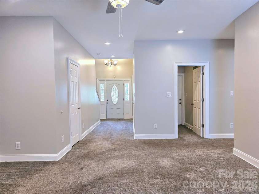 2843 Lakeshore Drive, Chester, SC 29706.  MLS# CAR4372789, YatesRealty ID 37378. 