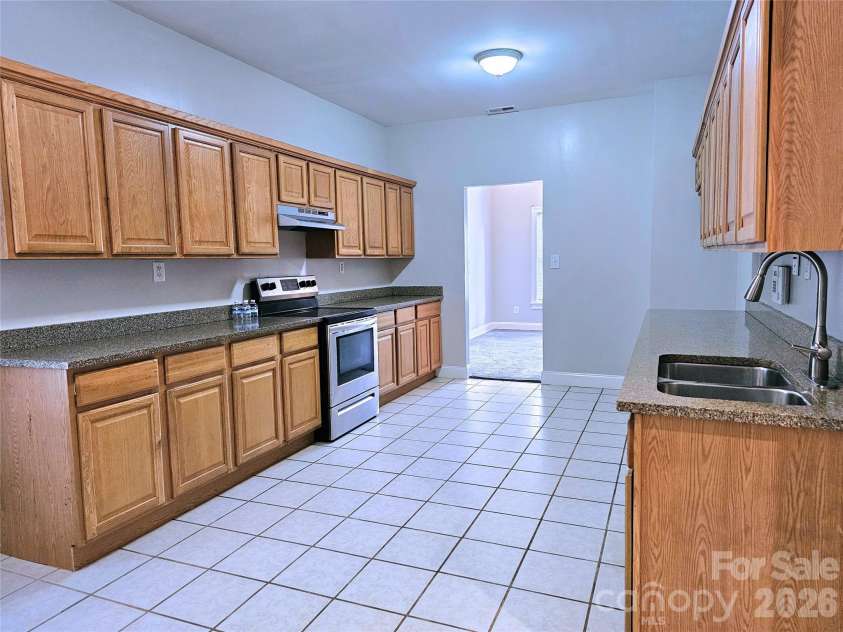 2843 Lakeshore Drive, Chester, SC 29706.  MLS# CAR4372789, YatesRealty ID 37378. 