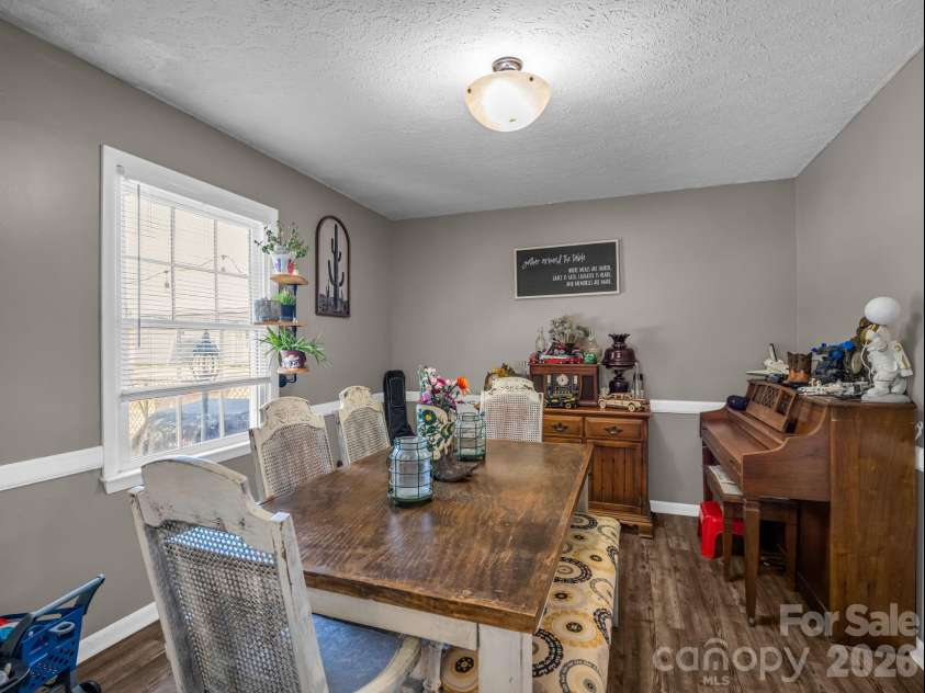 816 Rhodann Drive, Shelby, NC 28152.  MLS# CAR4387818, YatesRealty ID 37379. Dining room