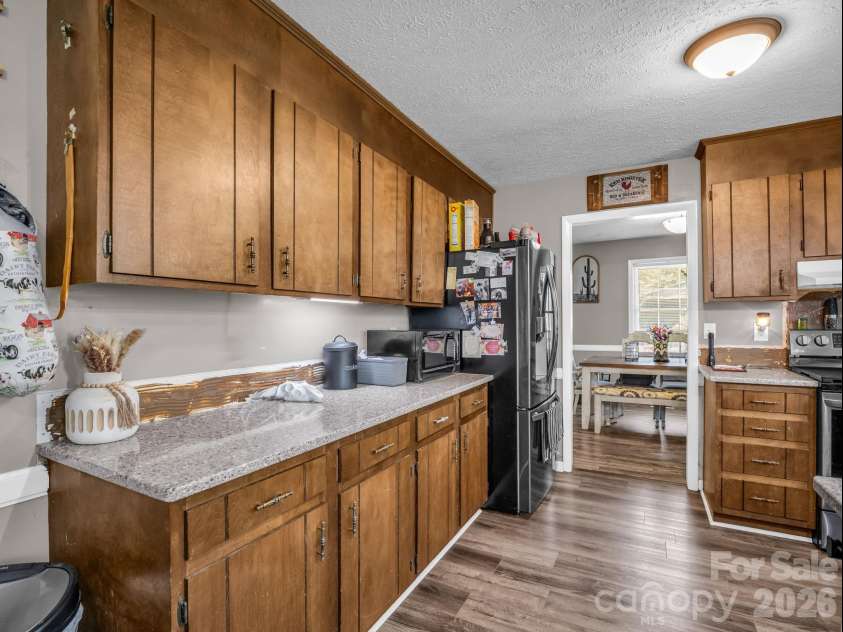 816 Rhodann Drive, Shelby, NC 28152.  MLS# CAR4387818, YatesRealty ID 37379. Kitchen