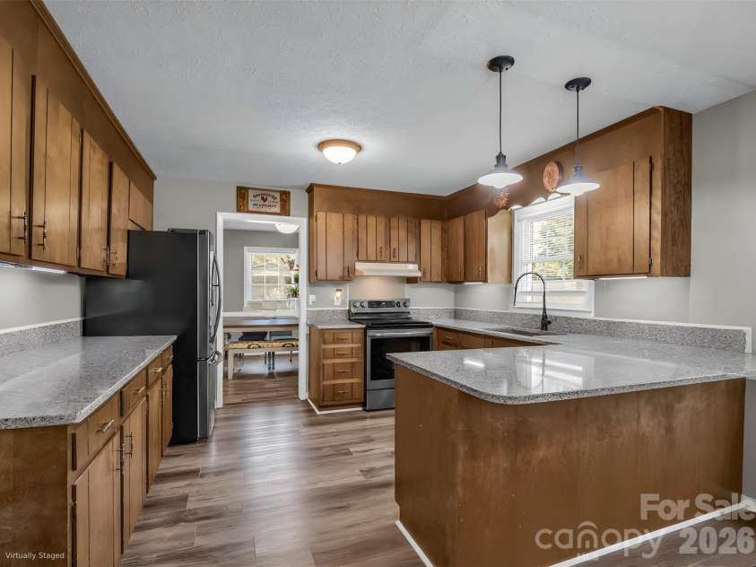 816 Rhodann Drive, Shelby, NC 28152.  MLS# CAR4387818, YatesRealty ID 37379. Kitchen decluttered