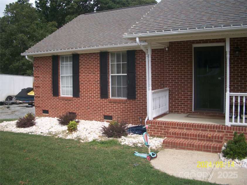 3905 Autumn Wood Drive, Monroe, NC 28112.  MLS# CAR4179604, YatesRealty ID 3738. 