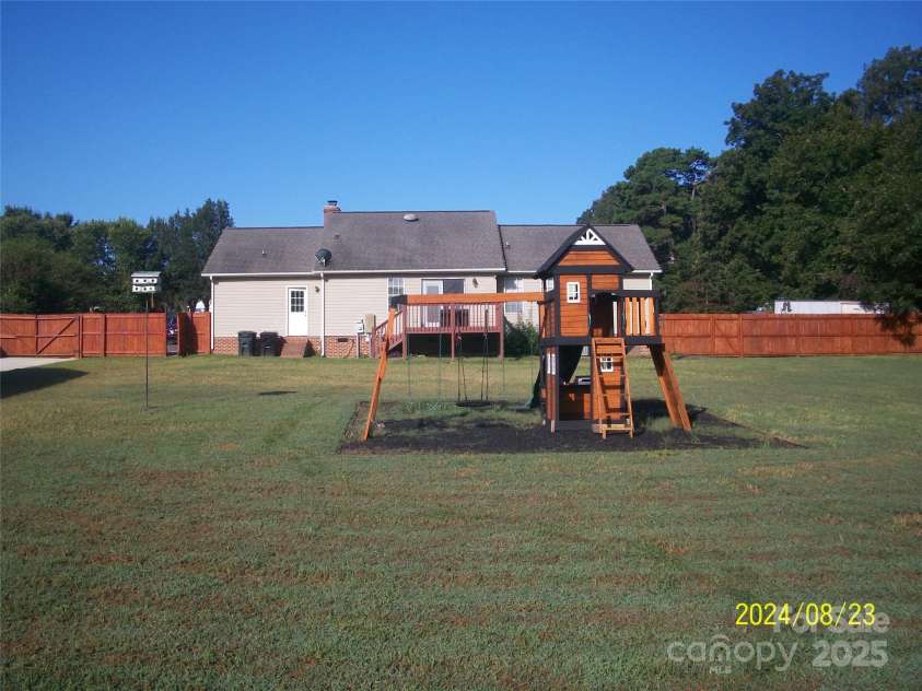 3905 Autumn Wood Drive, Monroe, NC 28112.  MLS# CAR4179604, YatesRealty ID 3738. 