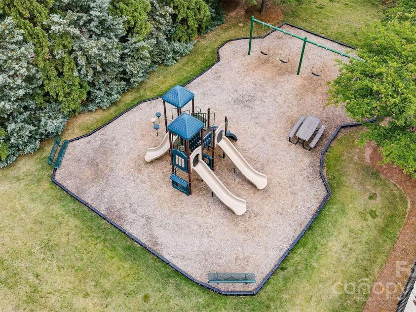7006 Garden Hill Drive, Huntersville, NC 28078.  MLS# CAR4196907, YatesRealty ID 3738. Community Playground