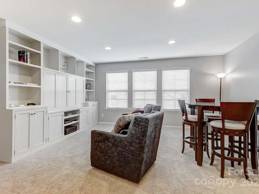 7006 Garden Hill Drive, Huntersville, NC 28078.  MLS# CAR4196907, YatesRealty ID 3738. Loft