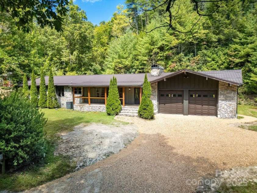 7321 Greenville Highway, Brevard, NC 28712.  MLS# CAR4302860, YatesRealty ID 3738. Extensively Remodeled