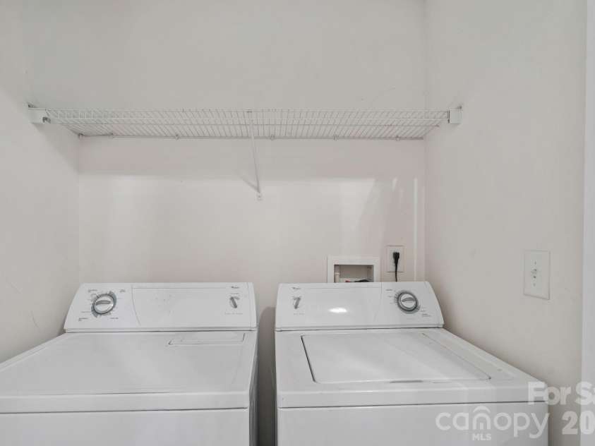 10822 Holly Ridge Boulevard, Charlotte, NC 28216.  MLS# CAR4404374, YatesRealty ID 37383. 