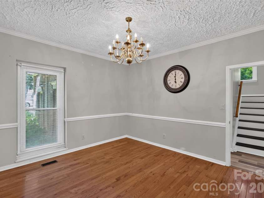 5706 Maylandia Road, Charlotte, NC 28269.  MLS# CAR4385551, YatesRealty ID 37388. 