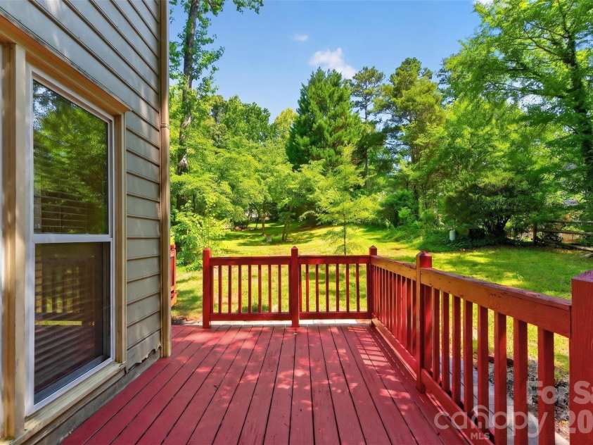 5706 Maylandia Road, Charlotte, NC 28269.  MLS# CAR4385551, YatesRealty ID 37388. 