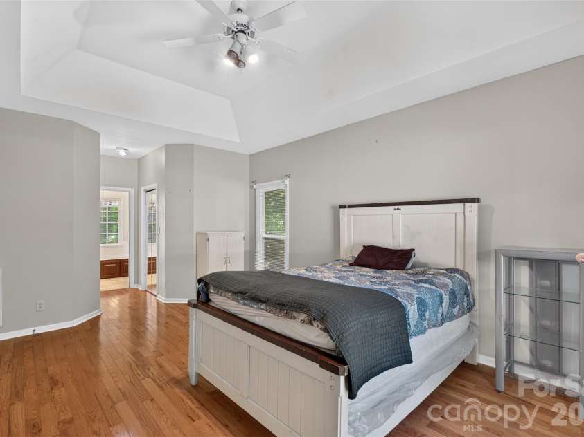 5706 Maylandia Road, Charlotte, NC 28269.  MLS# CAR4385551, YatesRealty ID 37388. 