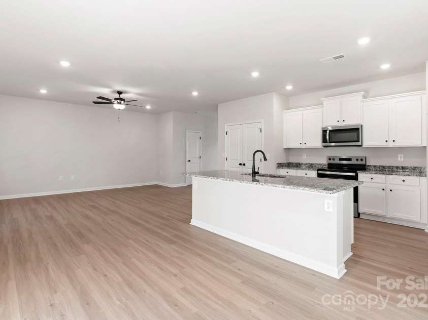 508 Maddox Drive, Shelby, NC 28152.  MLS# CAR4239402, YatesRealty ID 3739. 