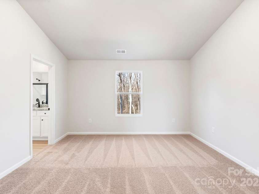 508 Maddox Drive, Shelby, NC 28152.  MLS# CAR4239402, YatesRealty ID 3739. 