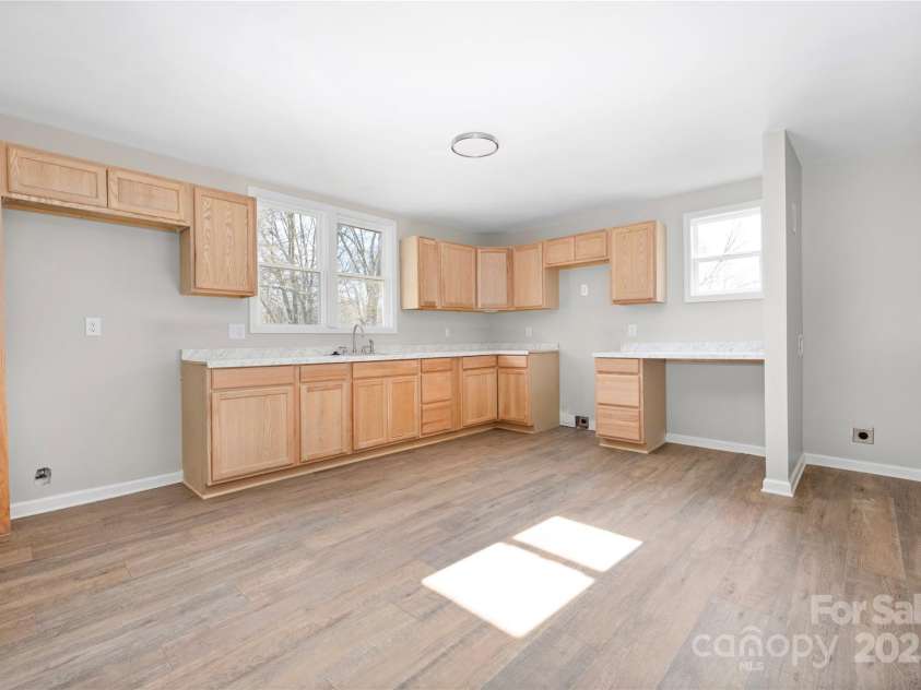 528 6th Street, Chester, SC 29706.  MLS# CAR4283348, YatesRealty ID 3739. 