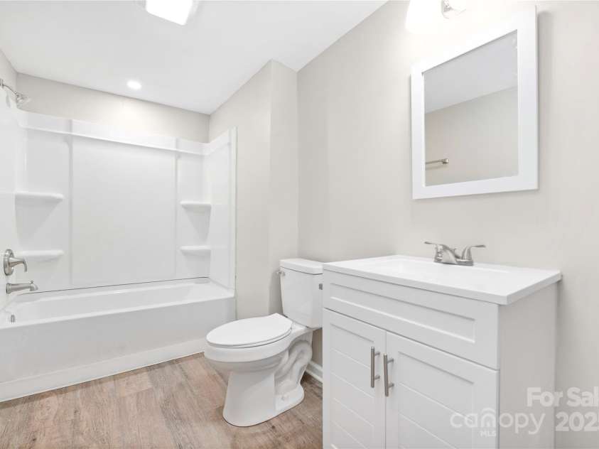 528 6th Street, Chester, SC 29706.  MLS# CAR4283348, YatesRealty ID 3739. 