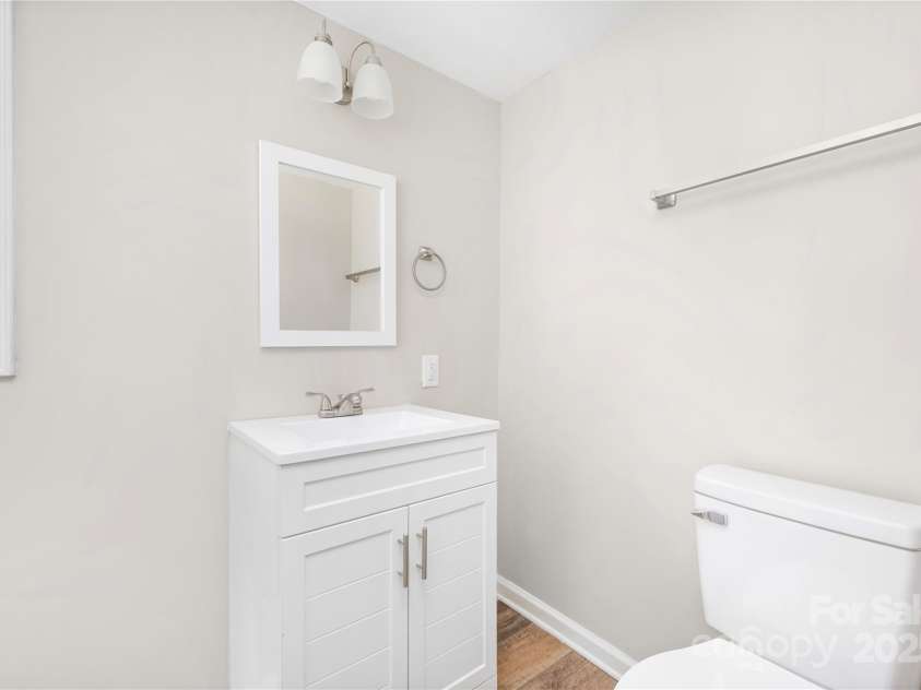 528 6th Street, Chester, SC 29706.  MLS# CAR4283348, YatesRealty ID 3739. 