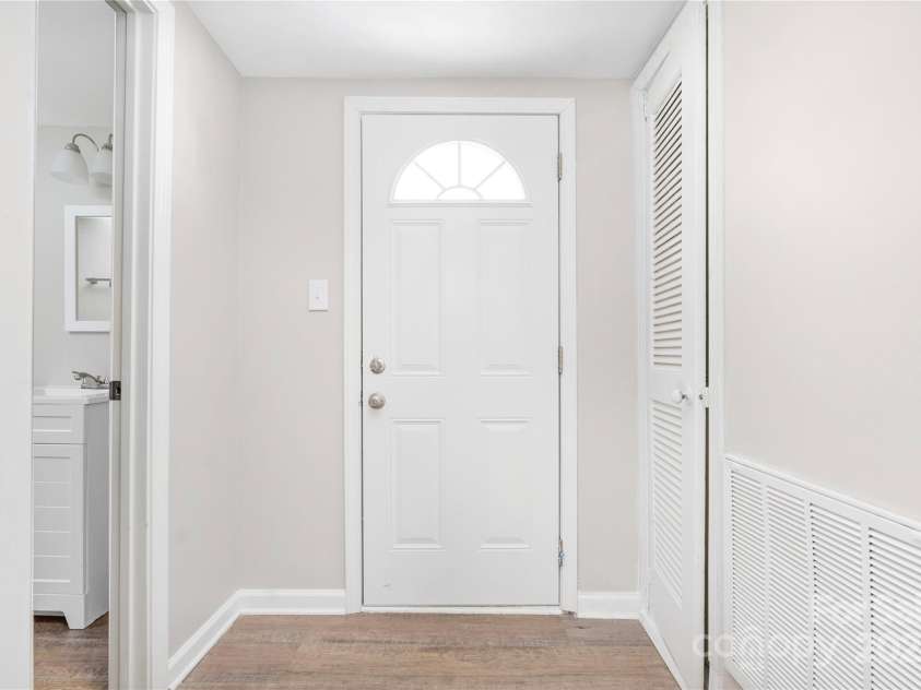 528 6th Street, Chester, SC 29706.  MLS# CAR4283348, YatesRealty ID 3739. 