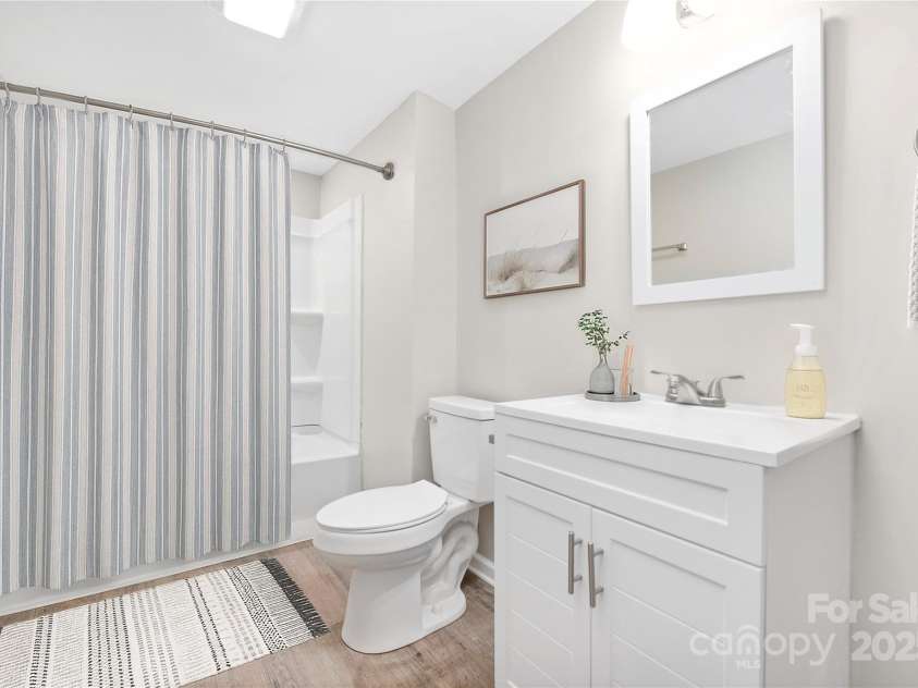 528 6th Street, Chester, SC 29706.  MLS# CAR4283348, YatesRealty ID 3739. 