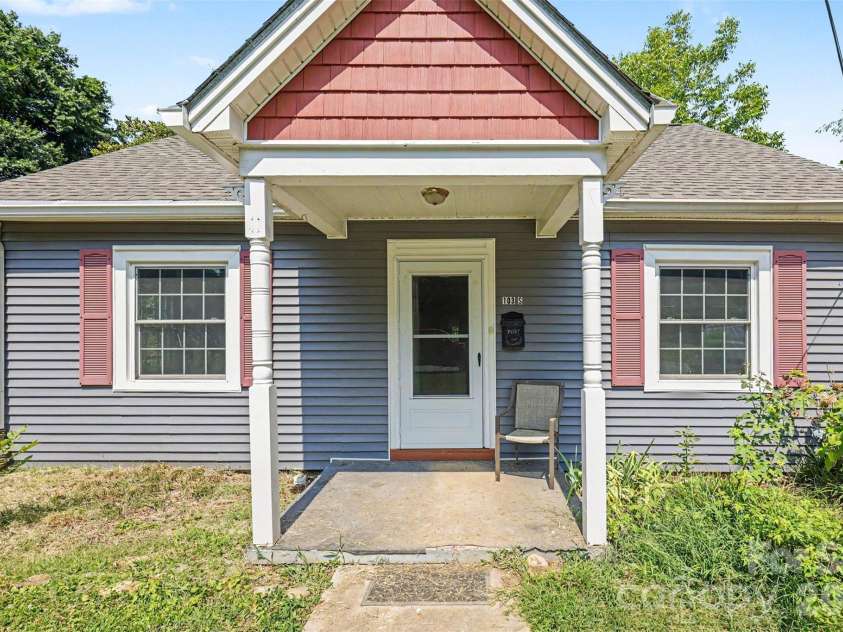 103 Belvedere Avenue, Gastonia, NC 28054.  MLS# CAR4387319, YatesRealty ID 37391. 