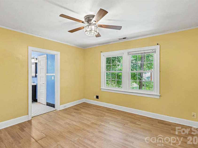 103 Belvedere Avenue, Gastonia, NC 28054.  MLS# CAR4387319, YatesRealty ID 37391. 