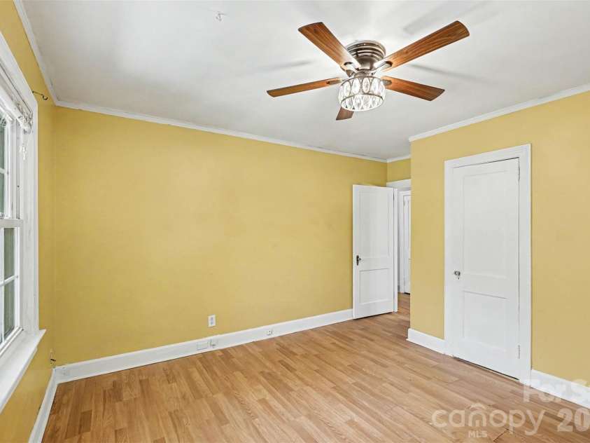 103 Belvedere Avenue, Gastonia, NC 28054.  MLS# CAR4387319, YatesRealty ID 37391. 