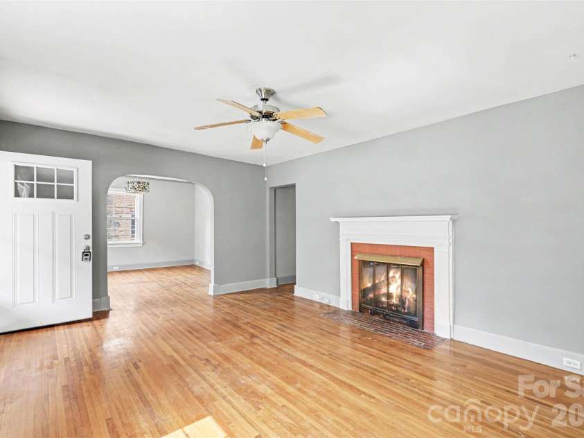 103 Belvedere Avenue, Gastonia, NC 28054.  MLS# CAR4387319, YatesRealty ID 37391. 
