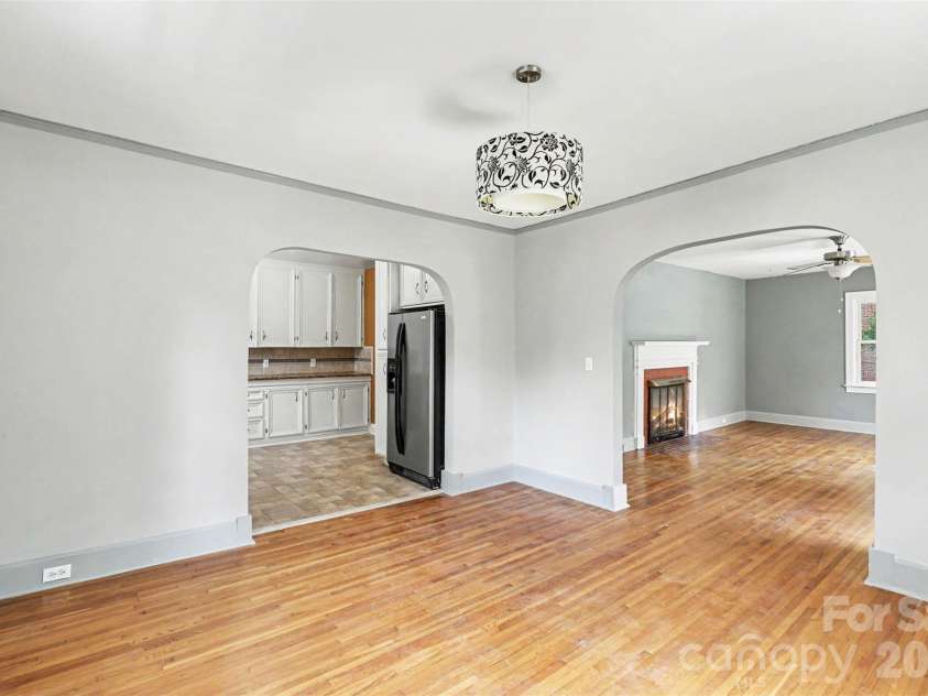 103 Belvedere Avenue, Gastonia, NC 28054.  MLS# CAR4387319, YatesRealty ID 37391. 