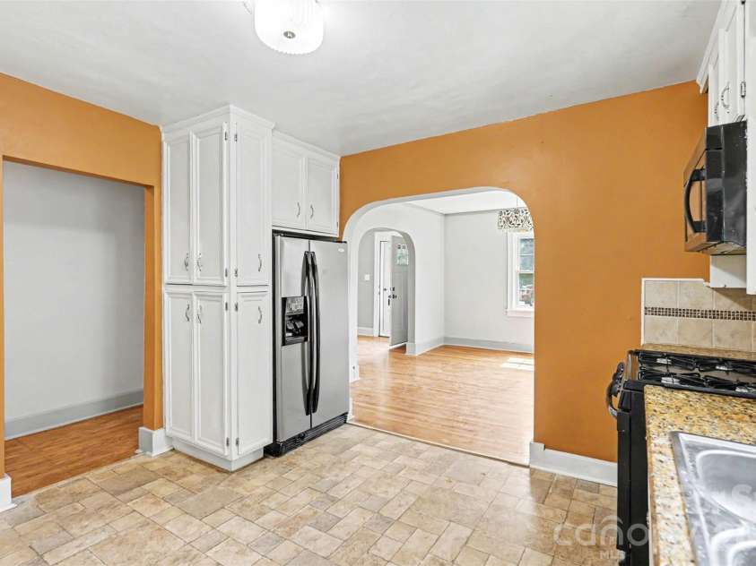 103 Belvedere Avenue, Gastonia, NC 28054.  MLS# CAR4387319, YatesRealty ID 37391. 
