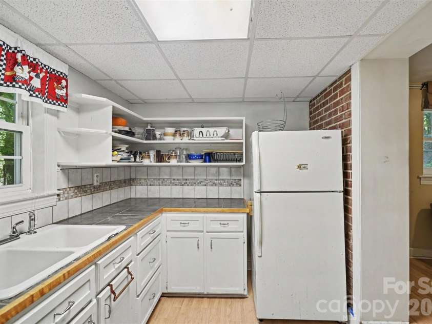 103 Belvedere Avenue, Gastonia, NC 28054.  MLS# CAR4387319, YatesRealty ID 37391. 