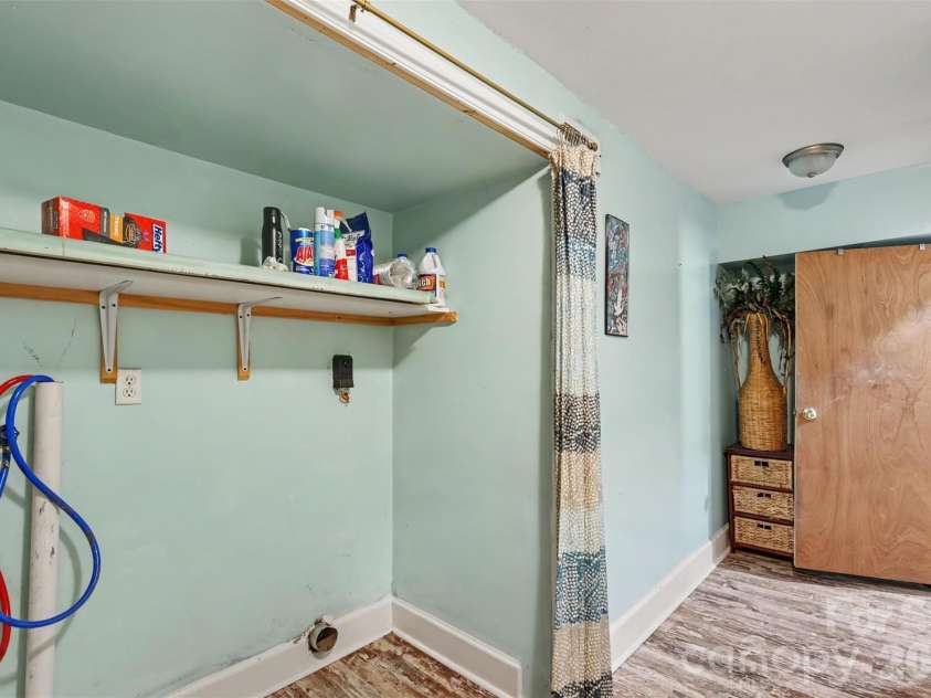103 Belvedere Avenue, Gastonia, NC 28054.  MLS# CAR4387319, YatesRealty ID 37391. 