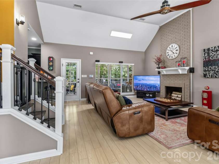 9122 Fairbridge Road, Charlotte, NC 28277.  MLS# CAR4401729, YatesRealty ID 37392. 