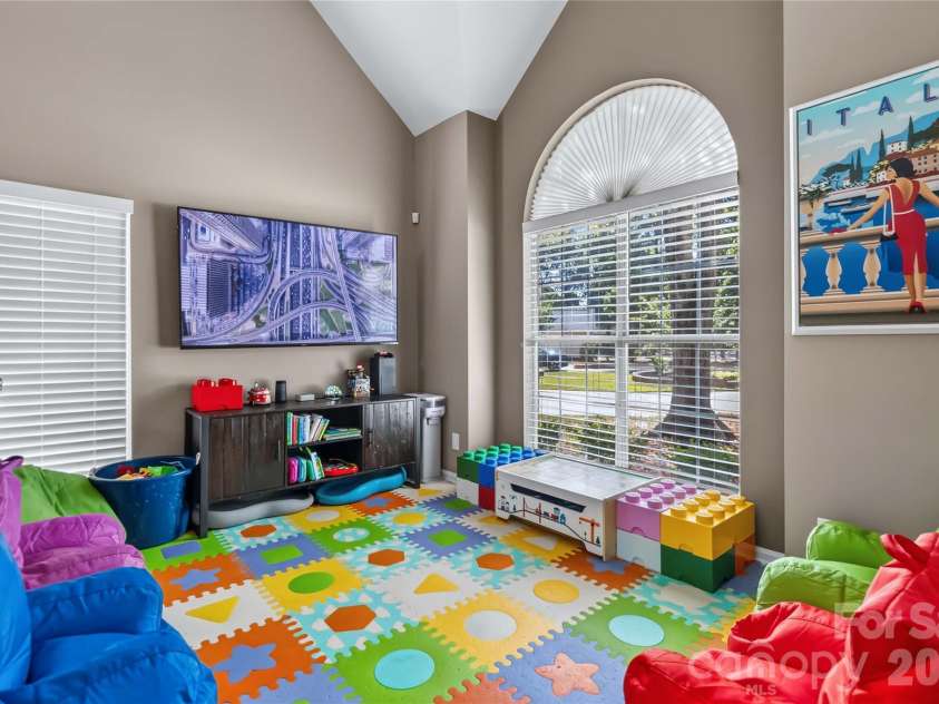9122 Fairbridge Road, Charlotte, NC 28277.  MLS# CAR4401729, YatesRealty ID 37392. 