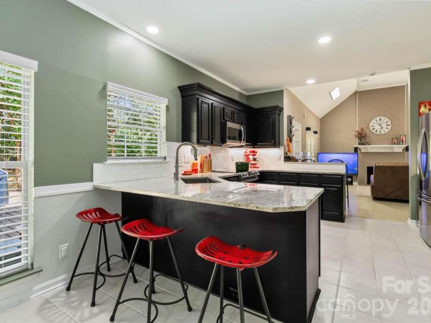 9122 Fairbridge Road, Charlotte, NC 28277.  MLS# CAR4401729, YatesRealty ID 37392. 