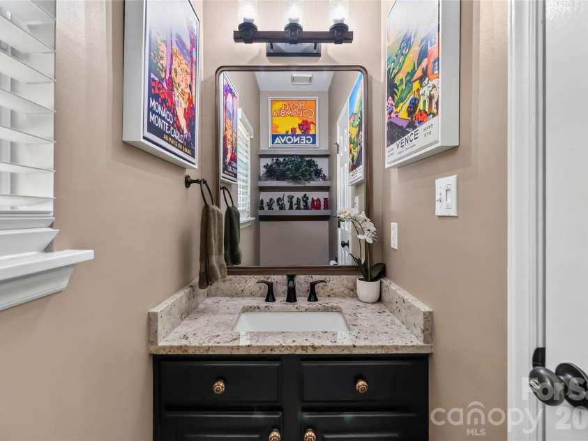 9122 Fairbridge Road, Charlotte, NC 28277.  MLS# CAR4401729, YatesRealty ID 37392. 