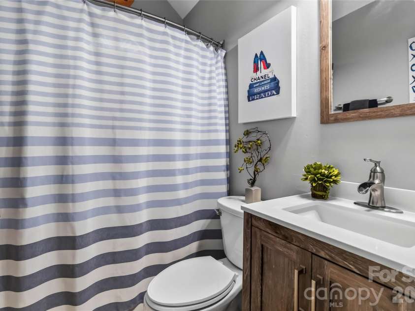 9122 Fairbridge Road, Charlotte, NC 28277.  MLS# CAR4401729, YatesRealty ID 37392. 