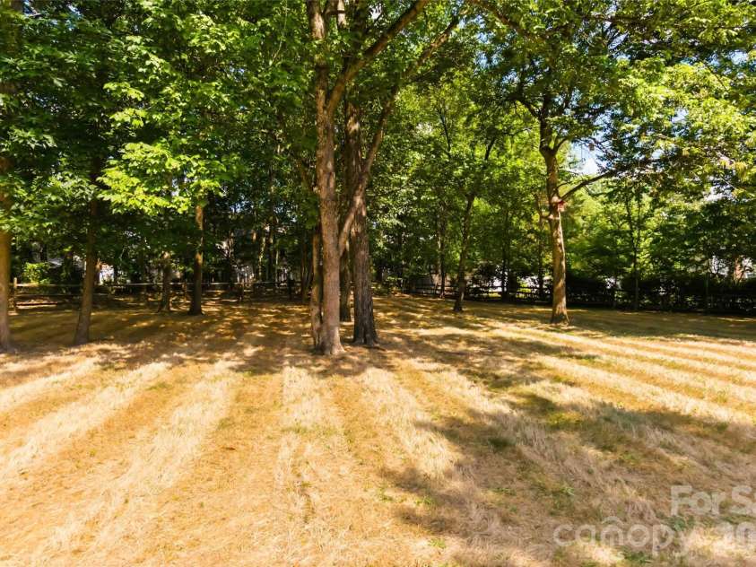 9122 Fairbridge Road, Charlotte, NC 28277.  MLS# CAR4401729, YatesRealty ID 37392. 