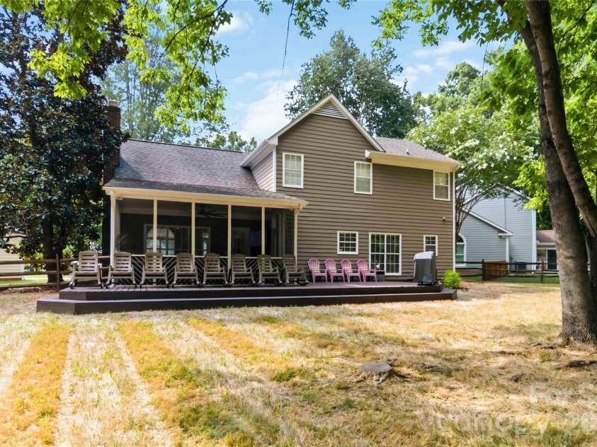 9122 Fairbridge Road, Charlotte, NC 28277.  MLS# CAR4401729, YatesRealty ID 37392. 