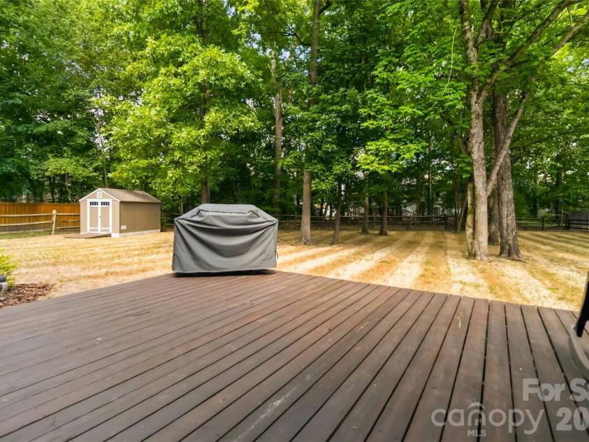 9122 Fairbridge Road, Charlotte, NC 28277.  MLS# CAR4401729, YatesRealty ID 37392. 
