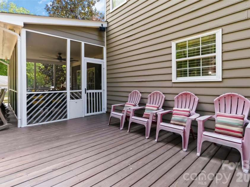 9122 Fairbridge Road, Charlotte, NC 28277.  MLS# CAR4401729, YatesRealty ID 37392. 