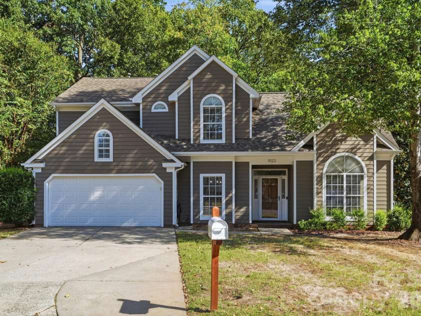 9122 Fairbridge Road, Charlotte, NC 28277.  MLS# CAR4430344, YatesRealty ID 37392. 