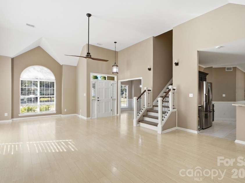 9122 Fairbridge Road, Charlotte, NC 28277.  MLS# CAR4430344, YatesRealty ID 37392. 