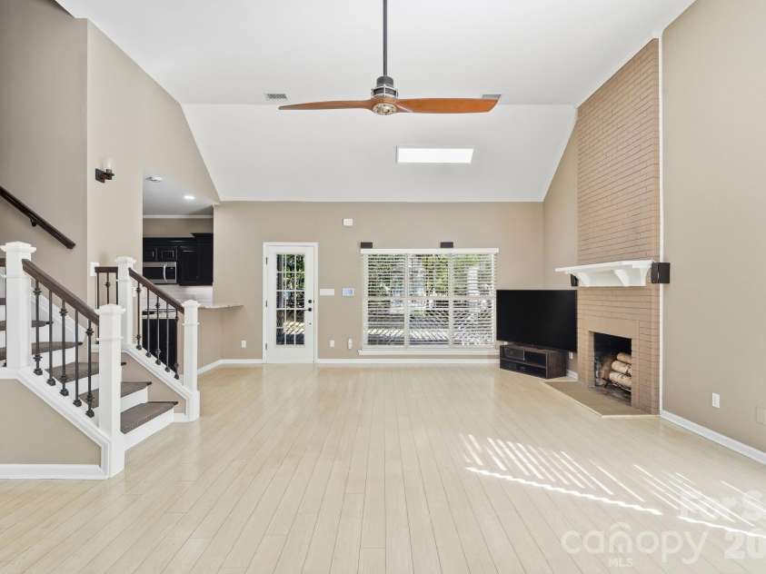9122 Fairbridge Road, Charlotte, NC 28277.  MLS# CAR4430344, YatesRealty ID 37392. 